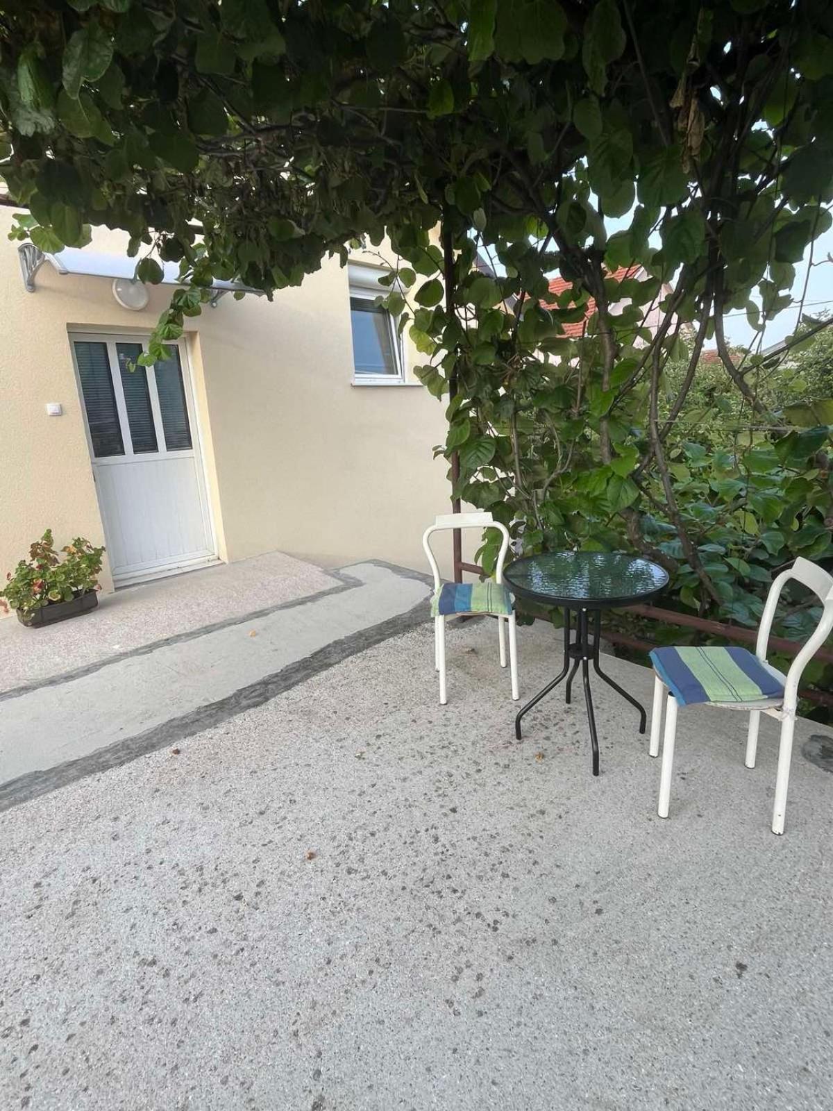 Nikšić Apartman Mila I Kaja מראה חיצוני תמונה